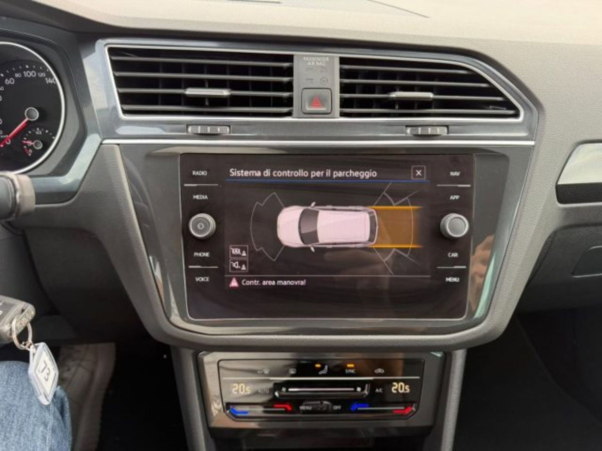 Volkswagen Tiguan 2.0 TDI 150 CV SCR DSG 4MOTION Life (14)