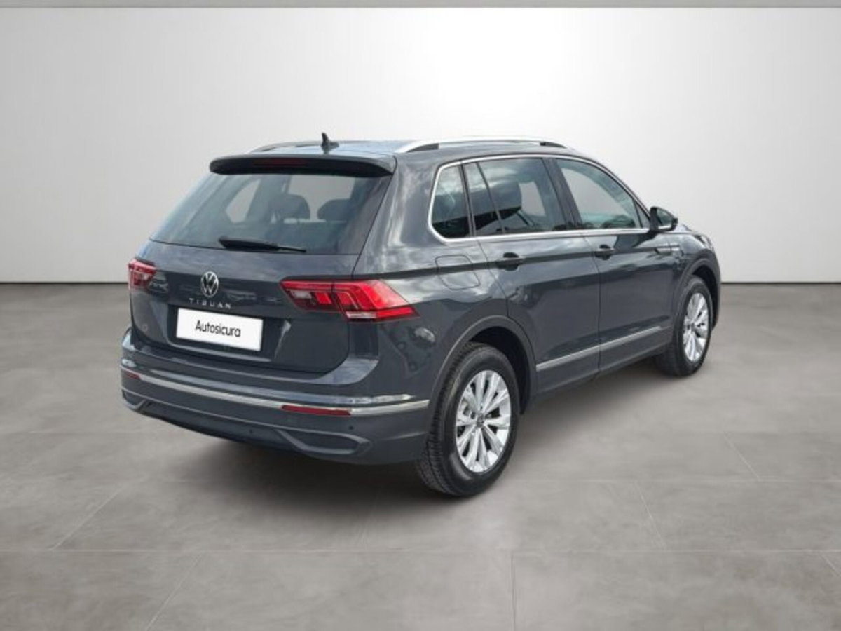 Volkswagen Tiguan 2.0 TDI 150 CV SCR DSG 4MOTION Life (4)