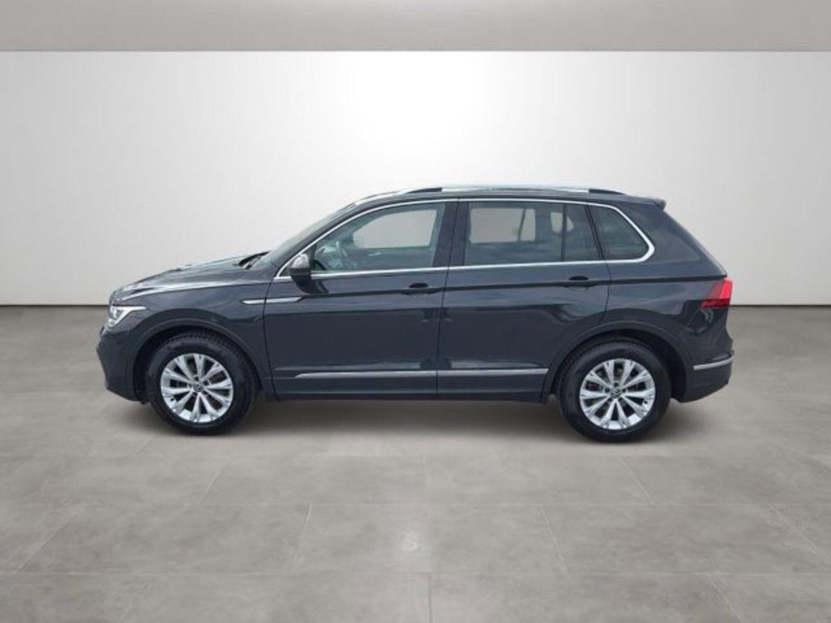 Volkswagen Tiguan 2.0 TDI 150 CV SCR DSG 4MOTION Life (9)