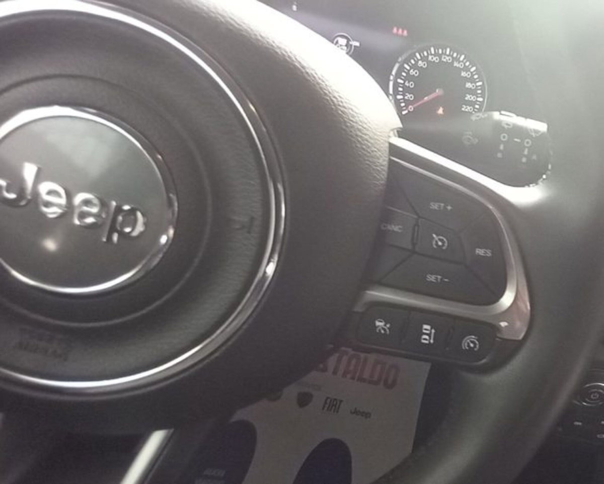 Jeep Renegade 1.0 T3 Limited (14)