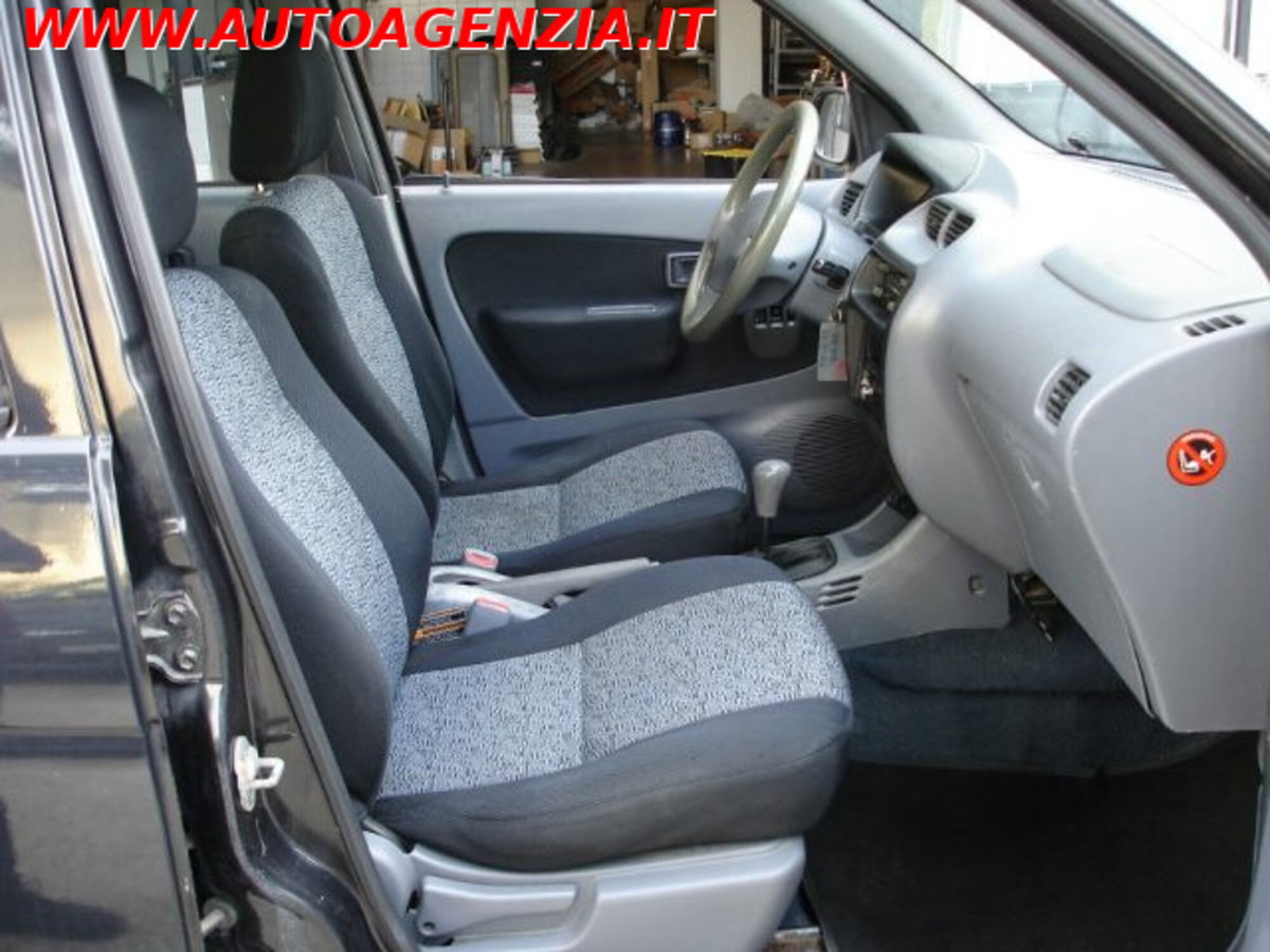 Daihatsu Terios 1.3i 16V cat 4WD SX (11)
