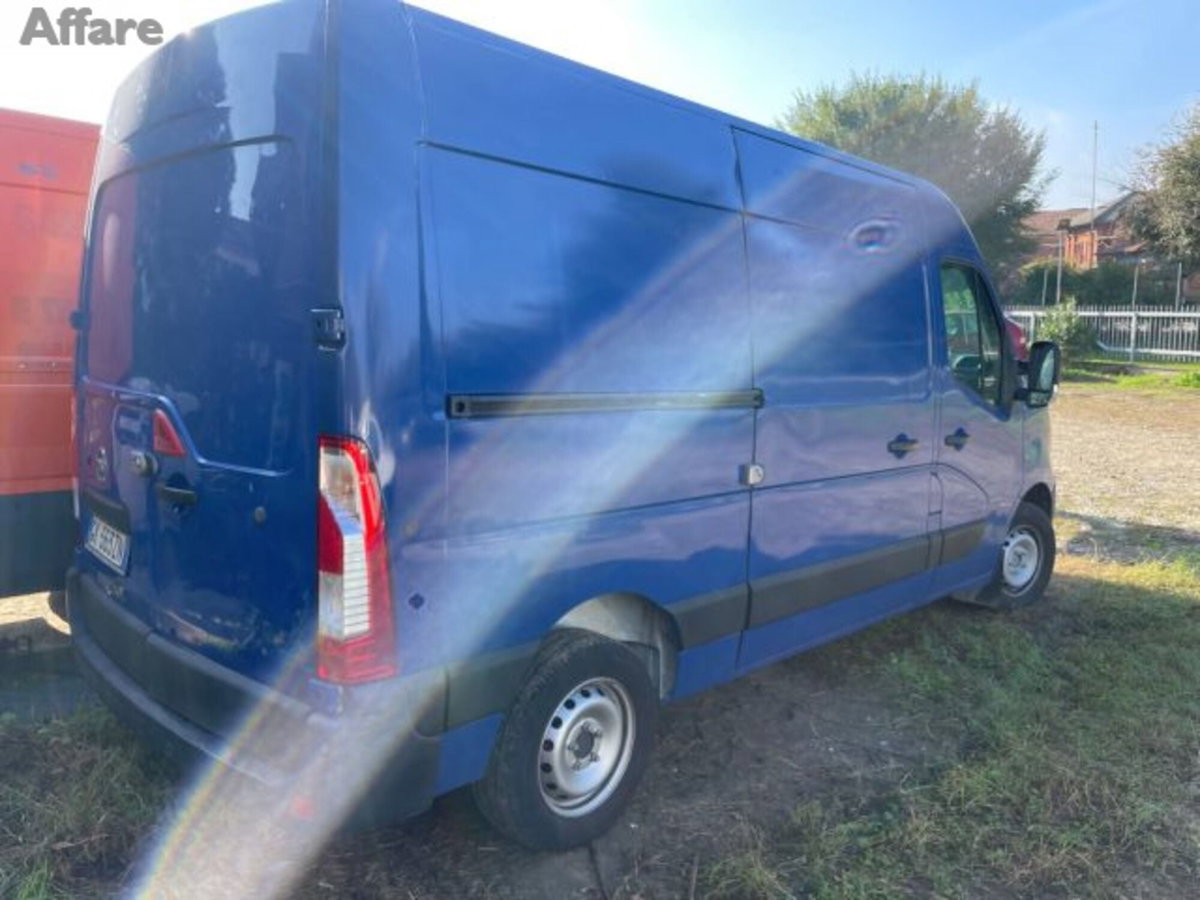 Nissan Interstar Furgone 35 2.3 dCi 135CV PL-TA Acenta Furgone (3)