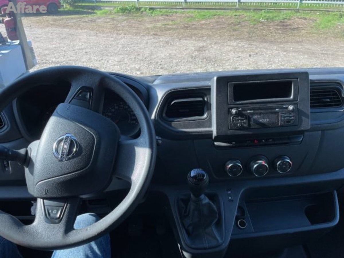 Nissan Interstar Furgone 35 2.3 dCi 135CV PL-TA Acenta Furgone (8)