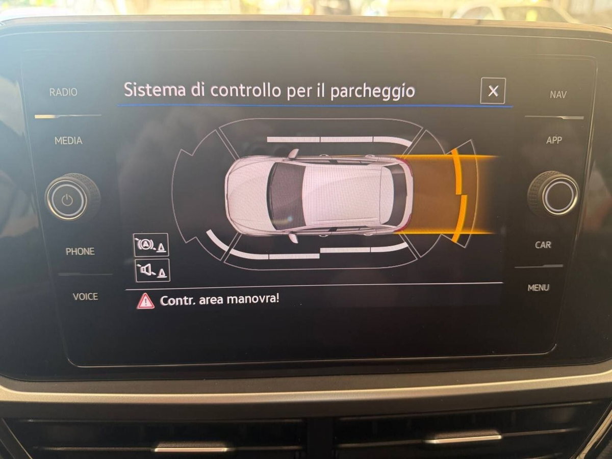 Volkswagen T-Roc 2.0 tdi Life 150cv dsg (11)