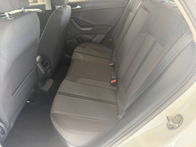 Volkswagen T-Roc 2.0 tdi Life 150cv dsg (12)