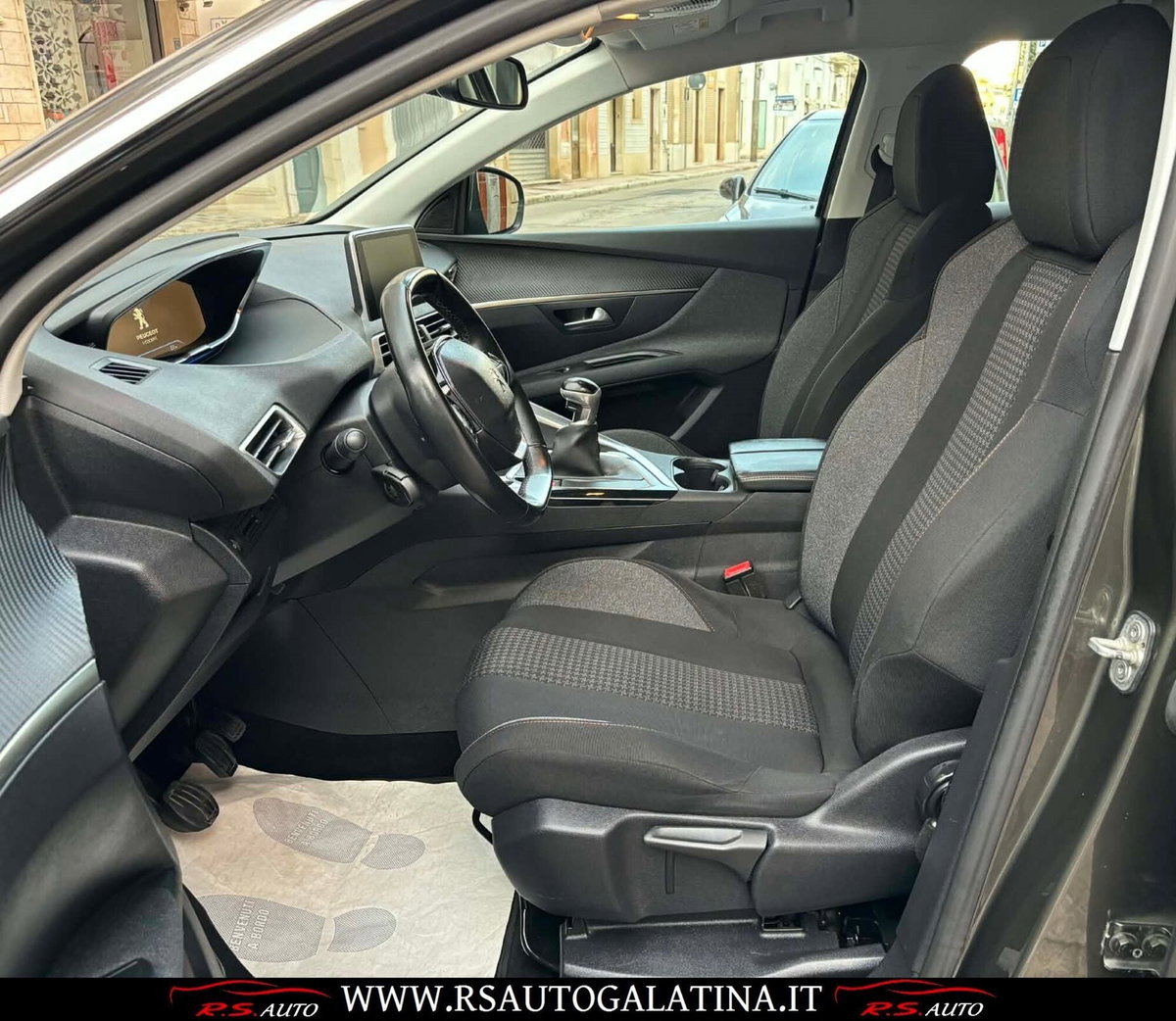 Peugeot 3008 BlueHDi 130 S&S Allure (7)
