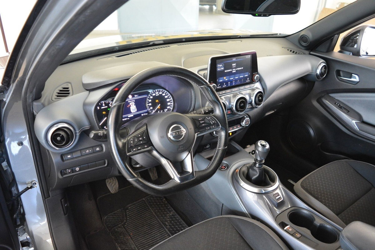 Nissan Juke 1.0 dig-t N-Connecta 114cv (14)