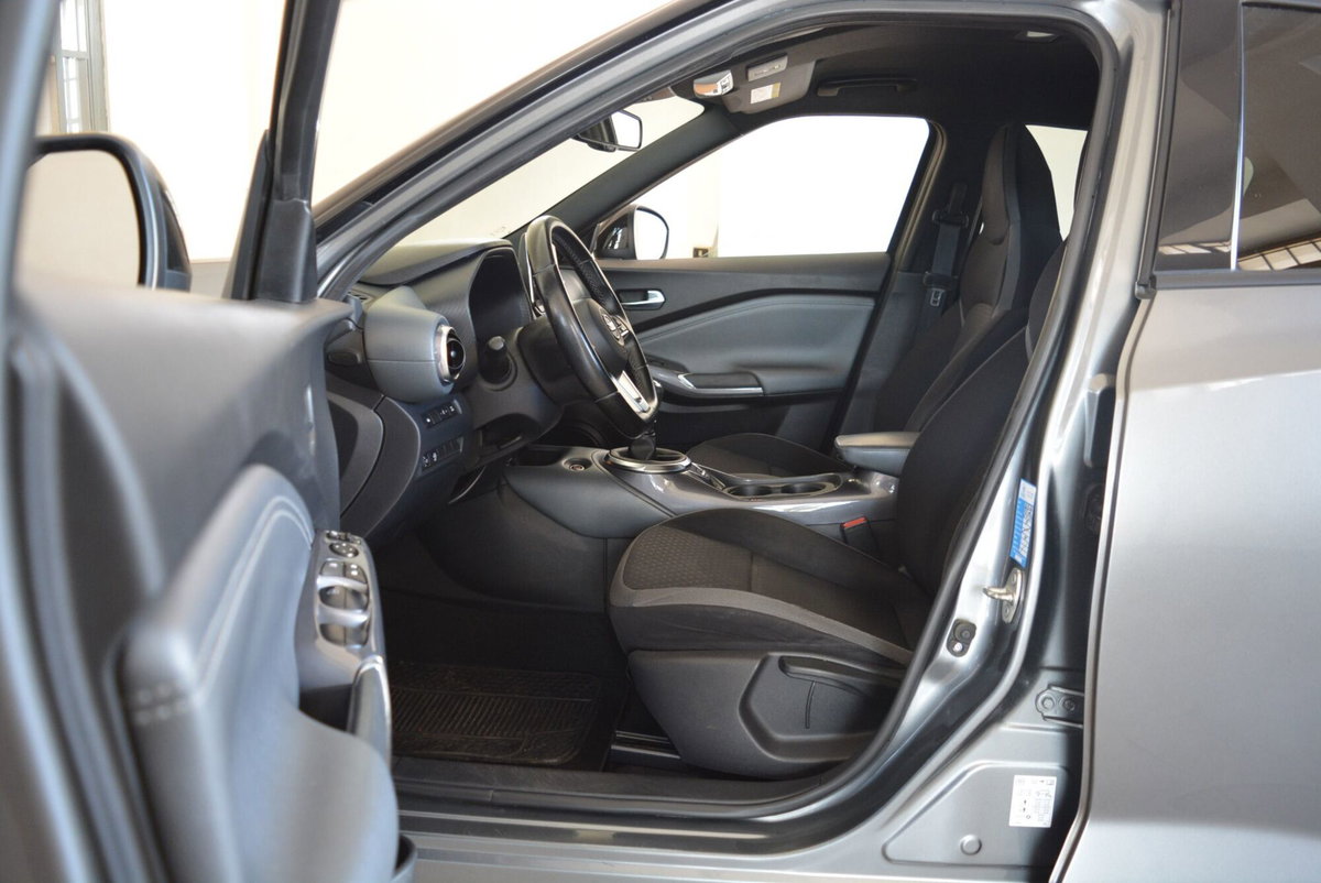 Nissan Juke 1.0 dig-t N-Connecta 114cv (15)