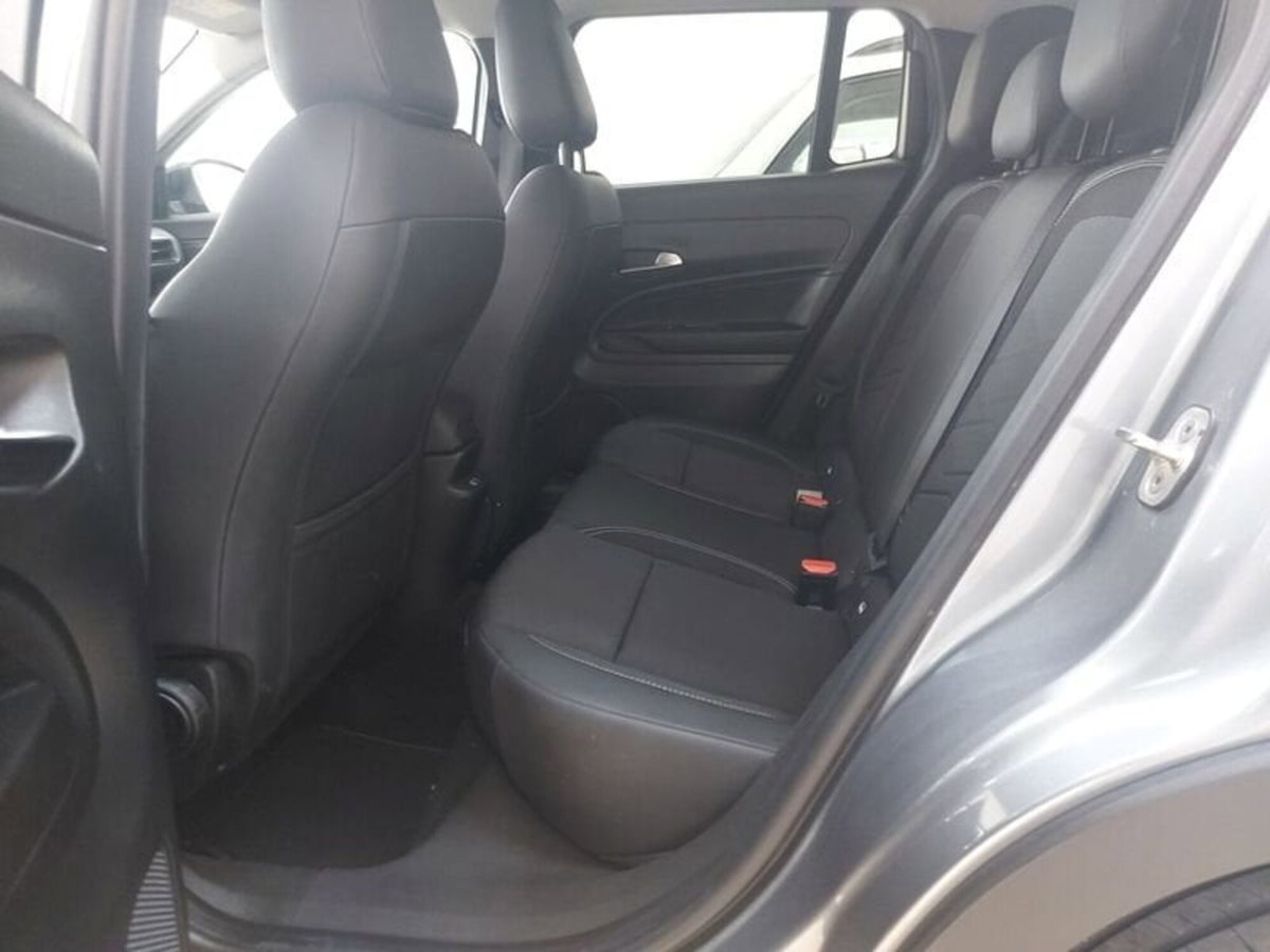 Jeep Avenger 1.2 turbo Summit fwd 100cv (14)