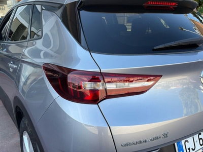 Opel Grandland X 1.5 diesel Ecotec Start&Stop Elegance (20)