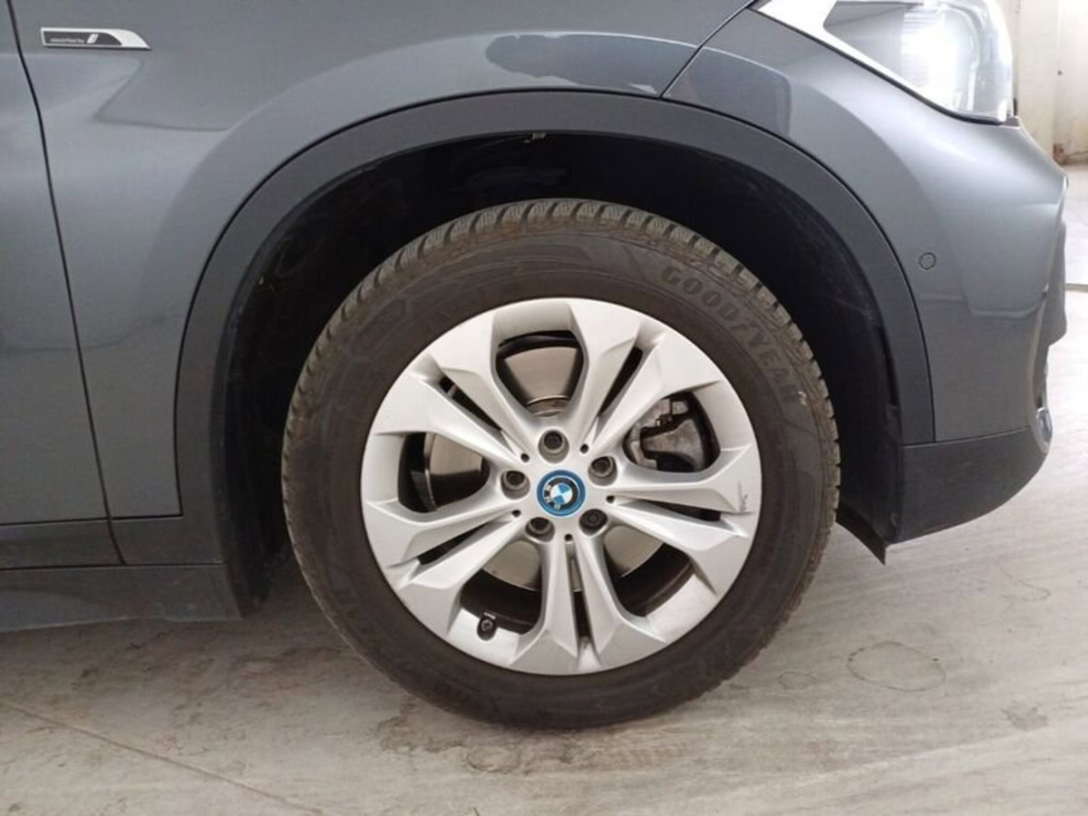BMW X1 xDrive25e Business Advantage (7)