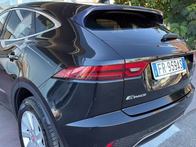 Jaguar E-Pace 2.0D 180 CV AWD S (17)