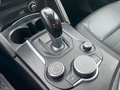 Alfa Romeo Stelvio Stelvio 2.2 Turbodiesel 180 CV AT8 RWD Business (15)