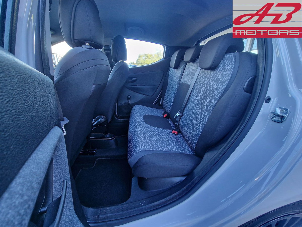Lancia Ypsilon 1.2 69 CV 5 porte GPL Ecochic Elefantino Blu (12)