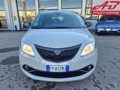 Lancia Ypsilon 1.2 69 CV 5 porte GPL Ecochic Elefantino Blu (2)