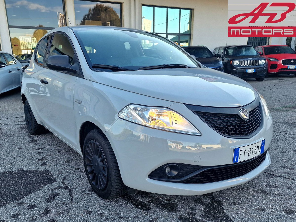 Lancia Ypsilon 1.2 69 CV 5 porte GPL Ecochic Elefantino Blu (3)