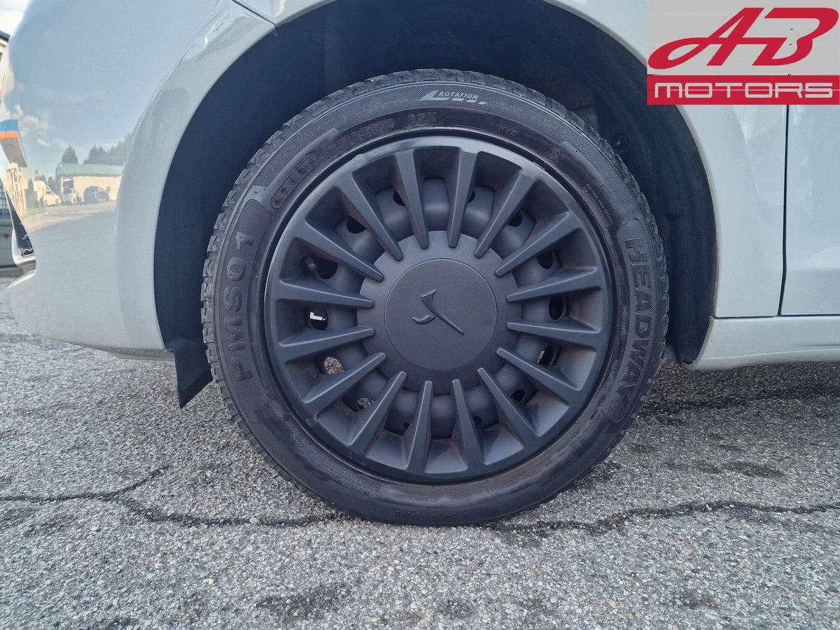 Lancia Ypsilon 1.2 69 CV 5 porte GPL Ecochic Elefantino Blu (9)