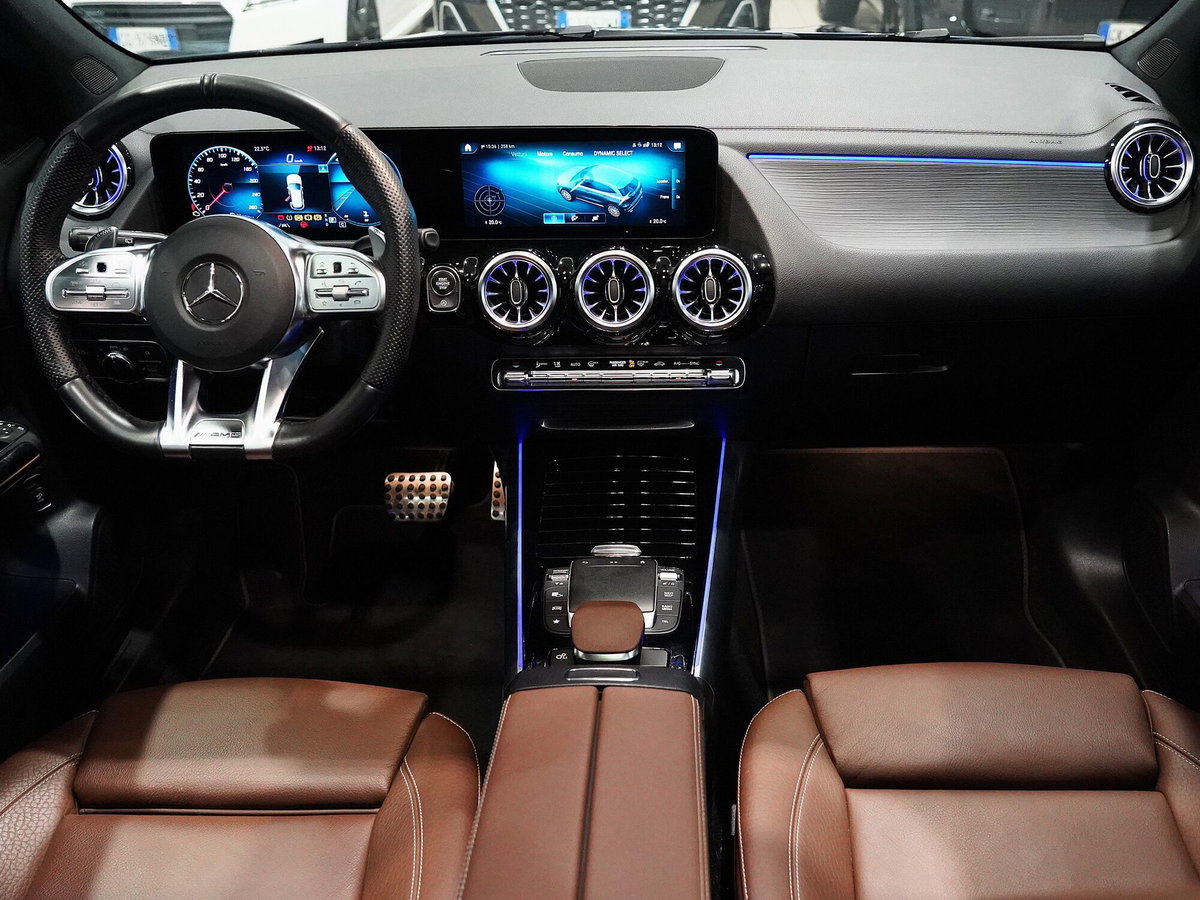 Mercedes-Benz GLA SUV 35 4Matic AMG (8)