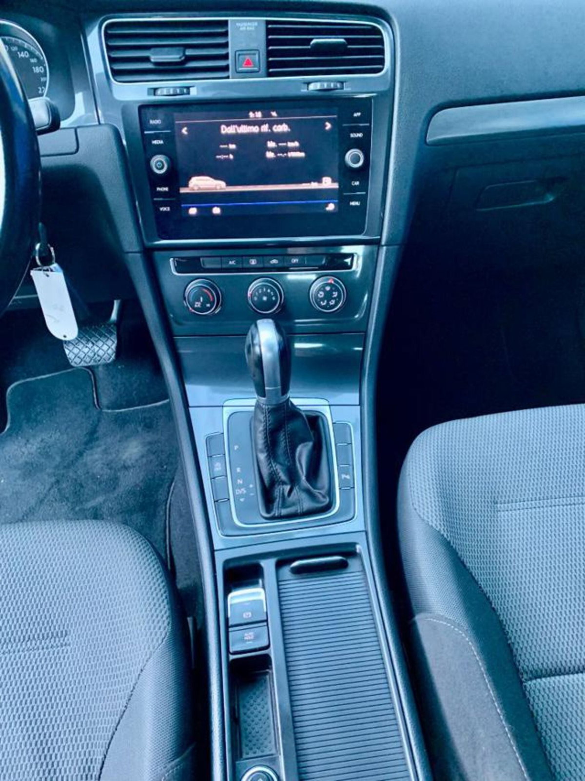 Volkswagen Golf 1.6 TDI 115 CV DSG 5p. Sport BlueMotion Technology (9)