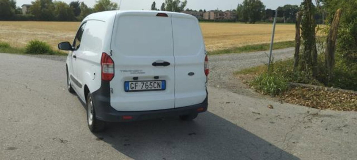 Ford Transit Courier 1.5 TDCi 75CV  Entry (4)