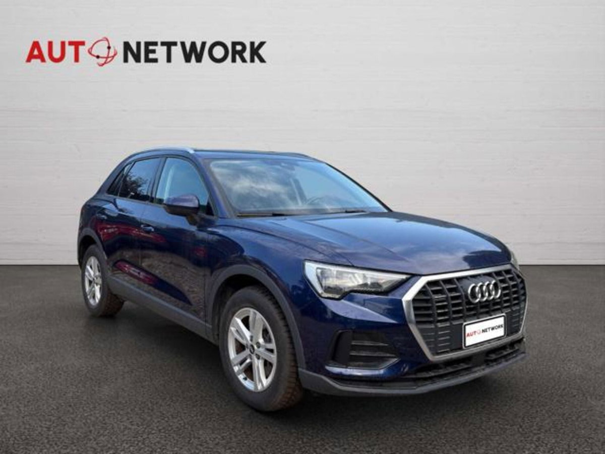 Audi Q3 40 TDI quattro S tronic Business (3)