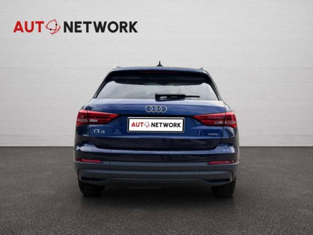 Audi Q3 40 TDI quattro S tronic Business (6)