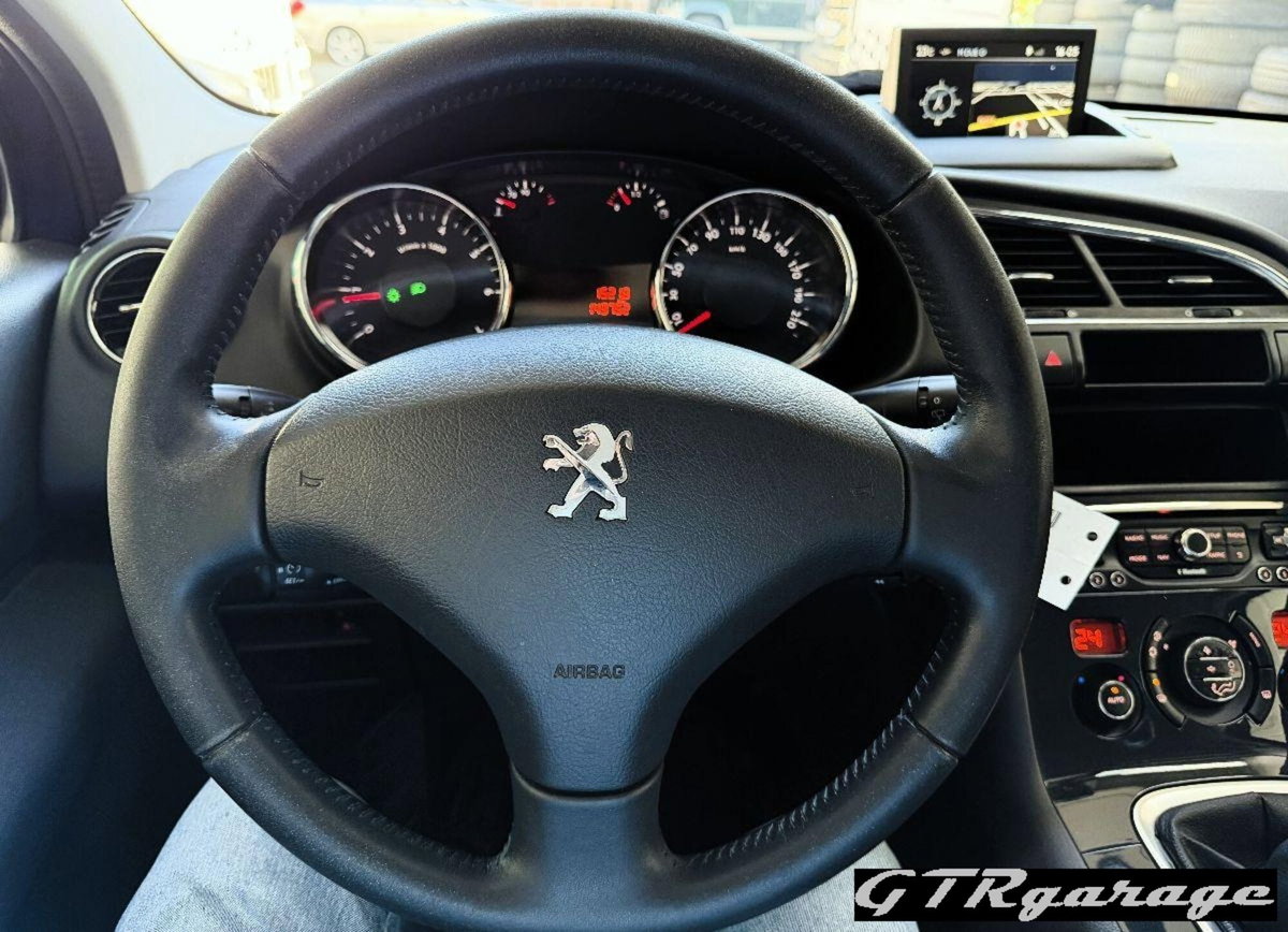 Peugeot 3008 1.6 VTi 120CV Access (16)