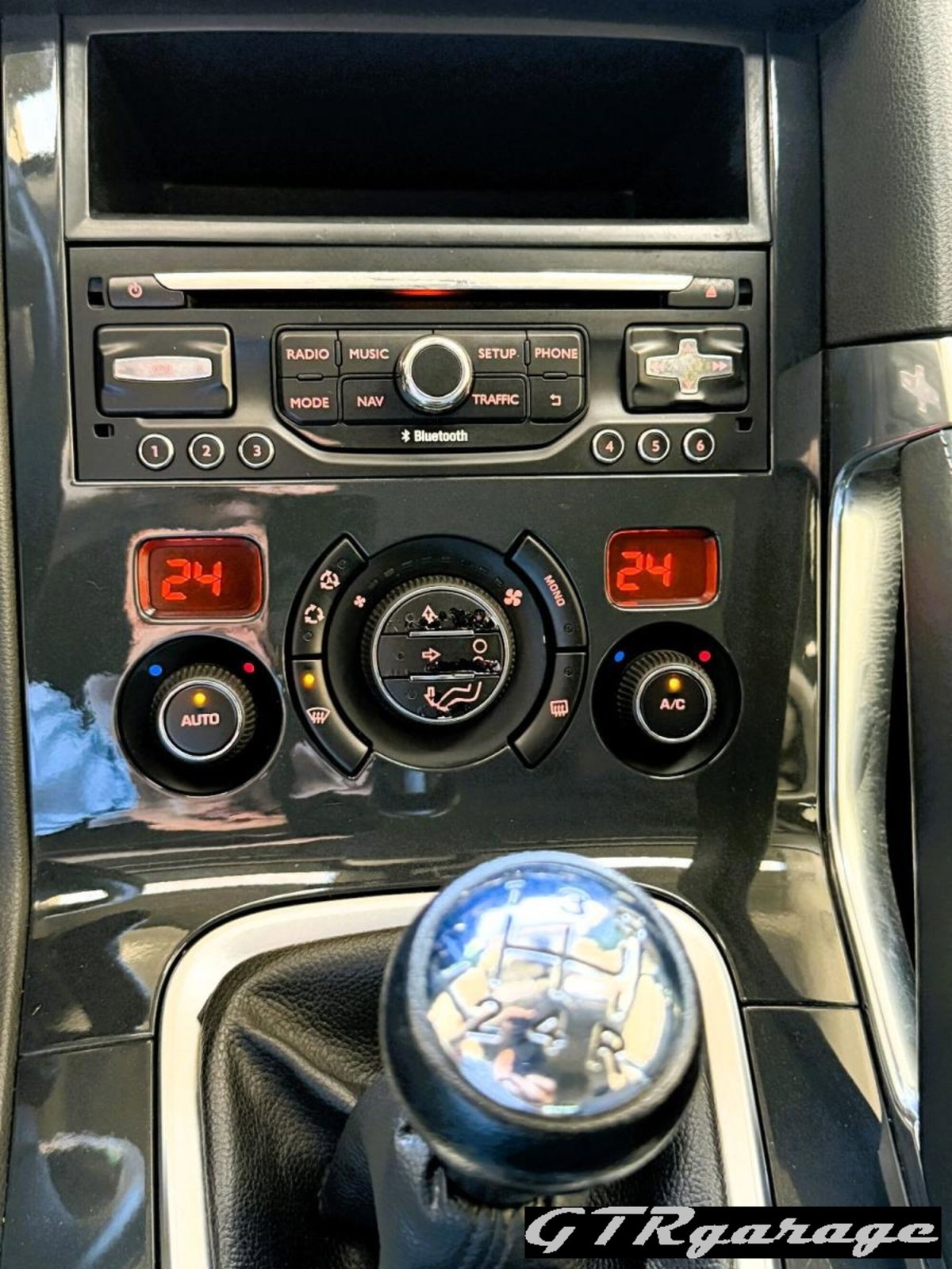 Peugeot 3008 1.6 VTi 120CV Access (9)
