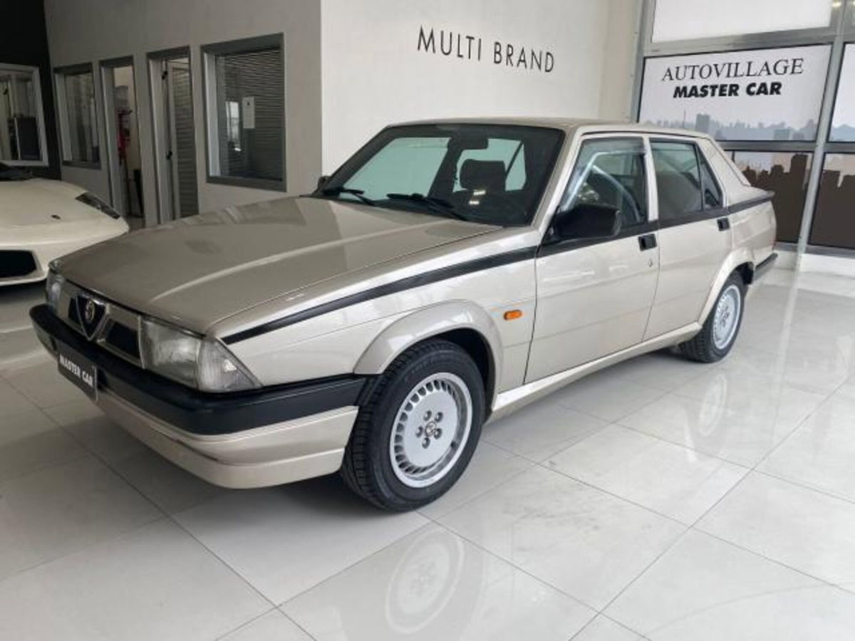 Alfa Romeo 75 2.0i Twin Spark