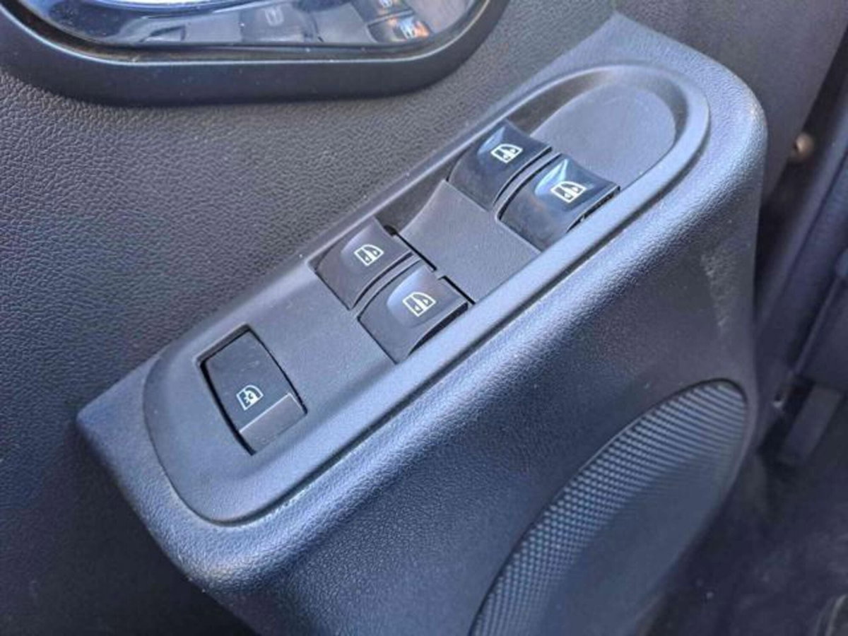Dacia Duster 1.5 dCi 110CV 4x2 Ambiance (10)