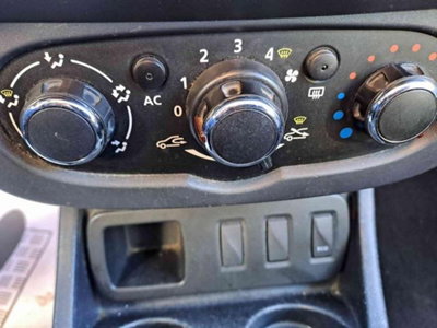 Dacia Duster 1.5 dCi 110CV 4x2 Ambiance (11)