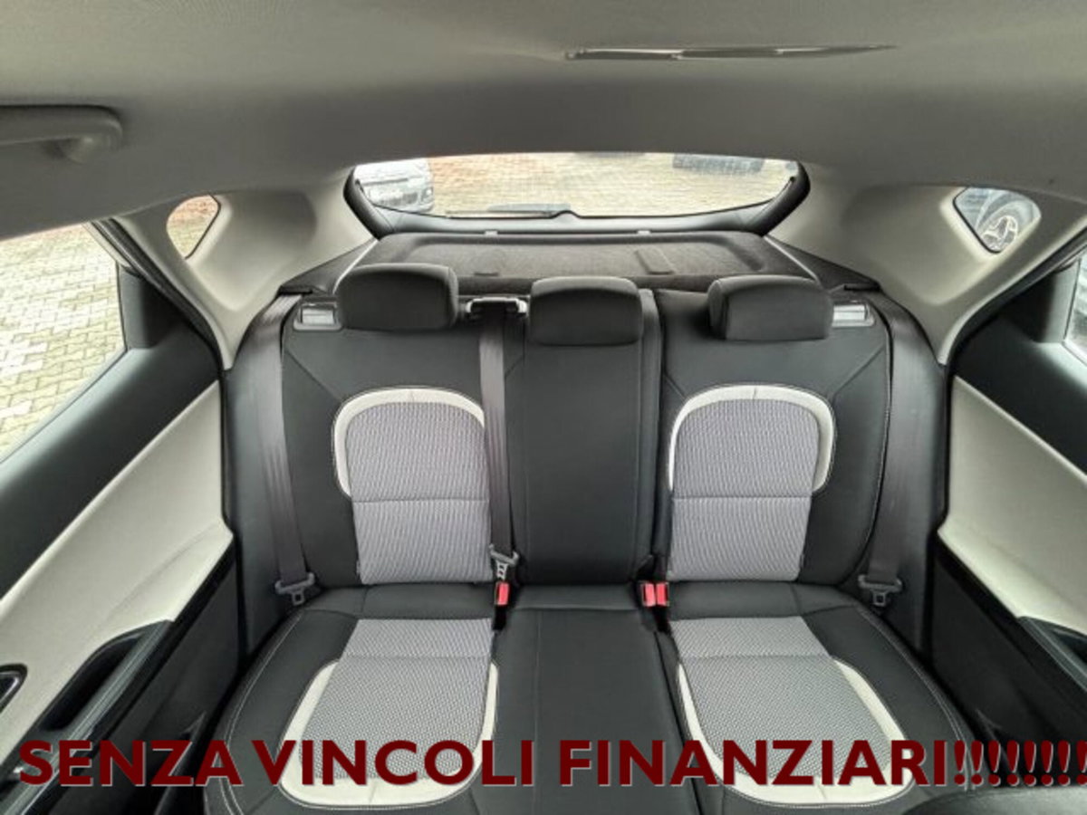 Kia cee'd 1.4 CVVT 5 porte Cool (10)