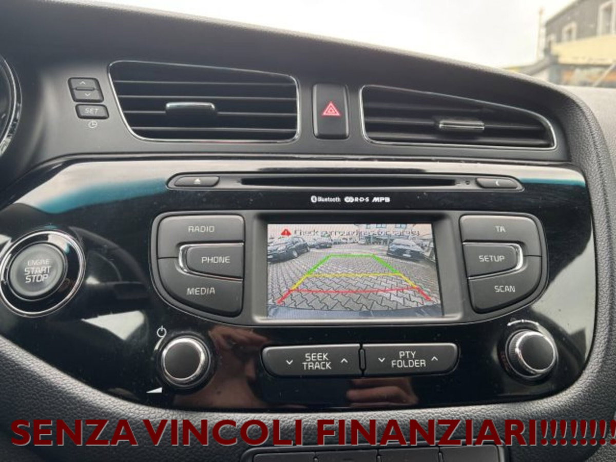 Kia cee'd 1.4 CVVT 5 porte Cool (17)