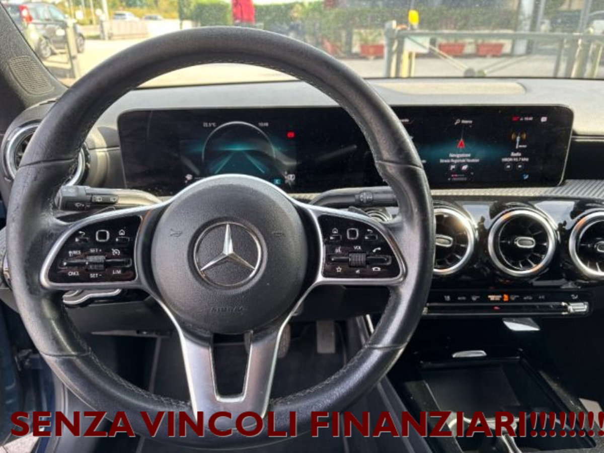 Mercedes-Benz CLA Shooting Brake 200 d Automatic 4Matic Shooting Brake Business (14)