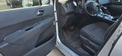 Peugeot 3008 1.6 e-HDi 112CV cambio robotizzato Stop&Start Access (13)