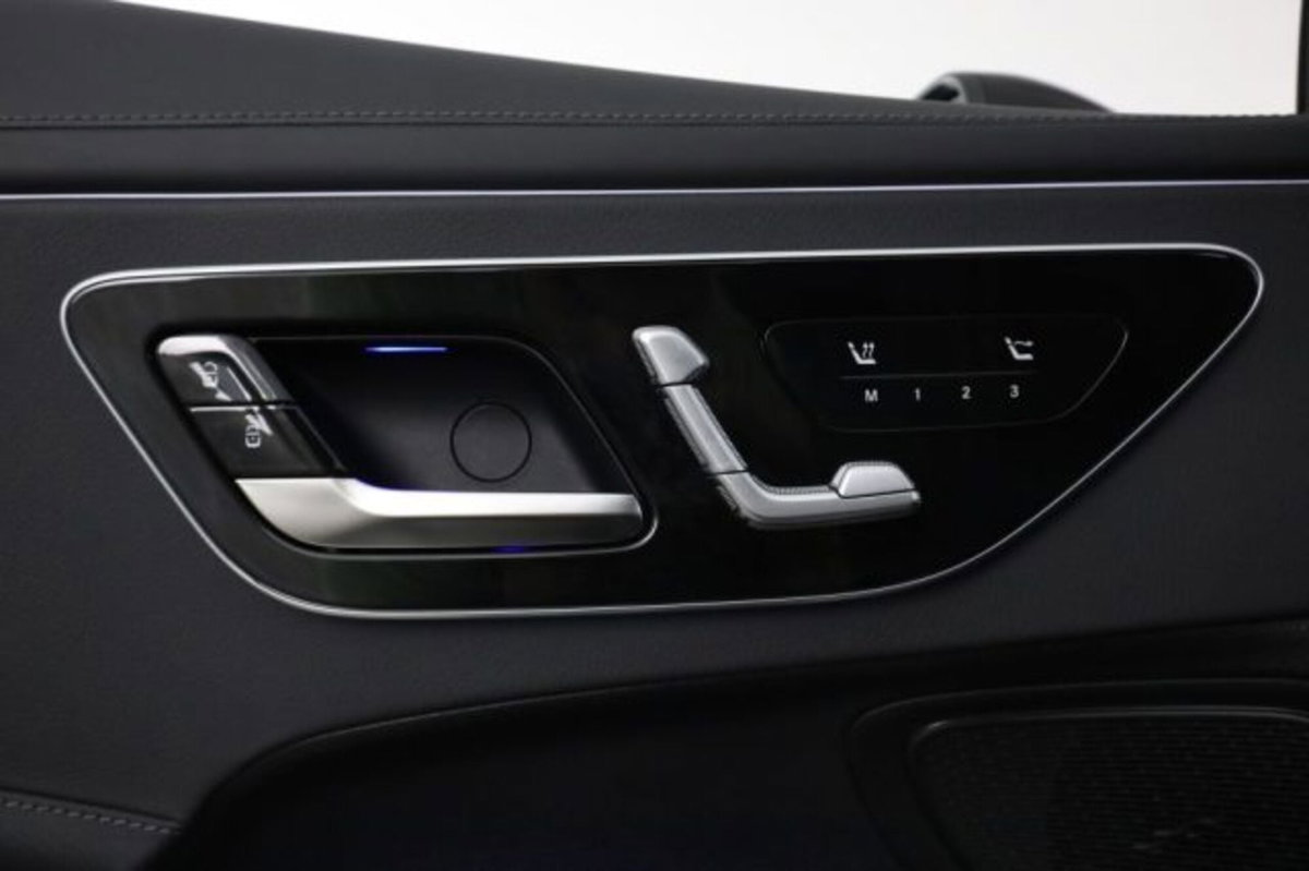 Mercedes-Benz CLE Cabrio 200 AMG Line Premium auto (14)