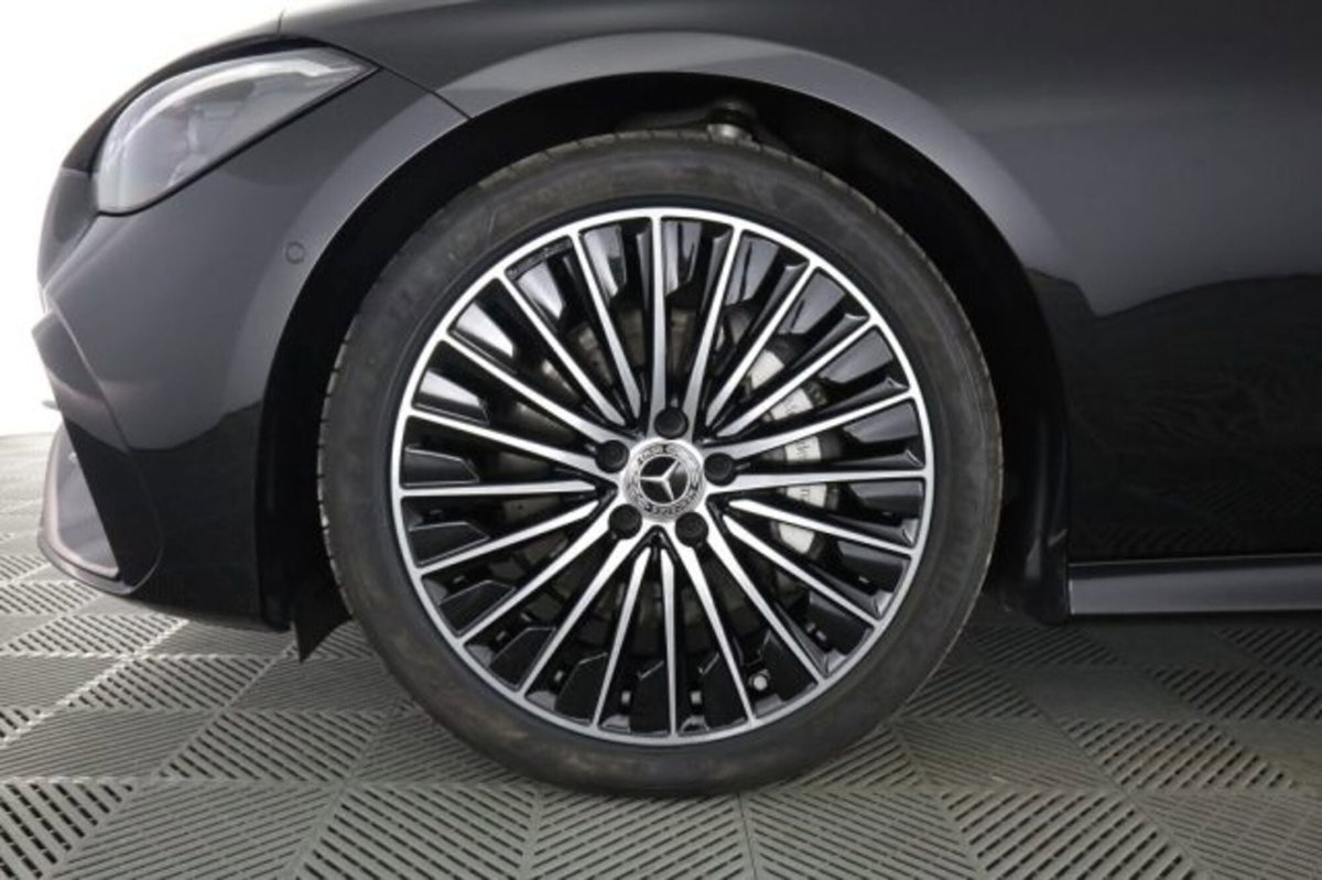Mercedes-Benz CLE Cabrio 200 AMG Line Premium auto (8)