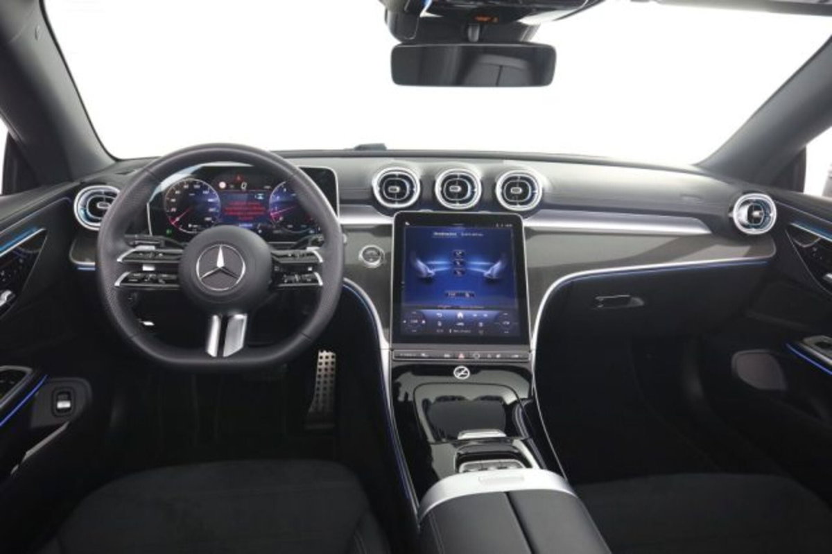 Mercedes-Benz CLE Cabrio 200 AMG Line Premium auto (4)