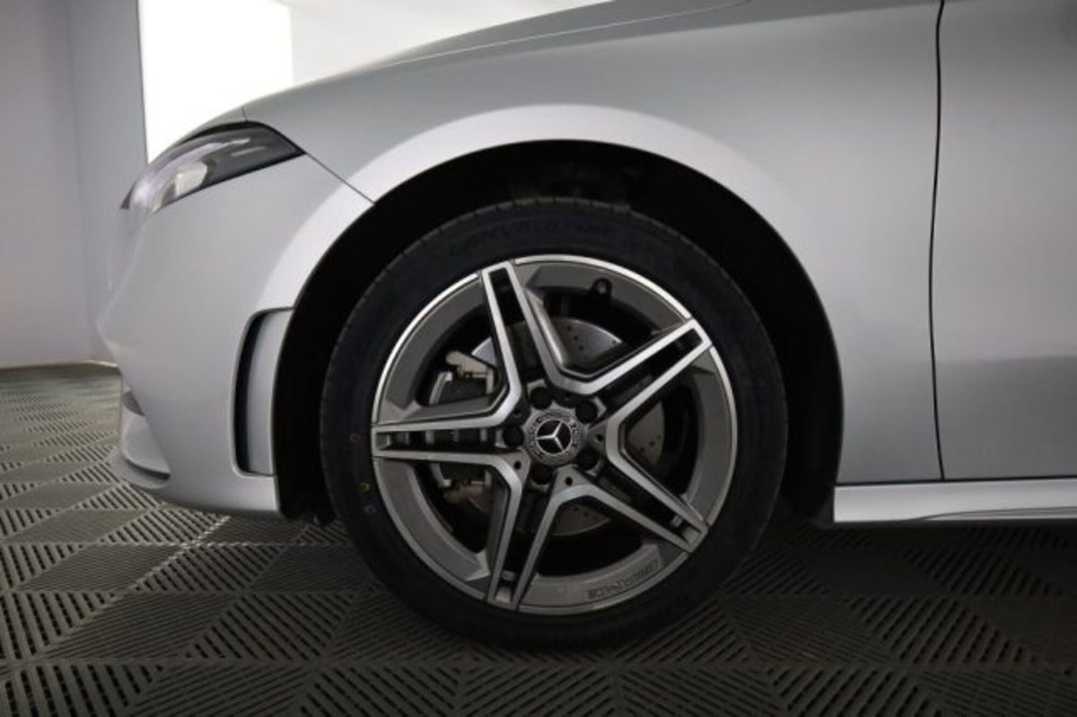 Mercedes-Benz Classe A 250 e Automatic EQ-Power Premium (8)
