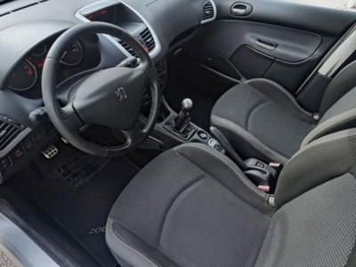 Peugeot 206 60CV 5p. Trendy (8)