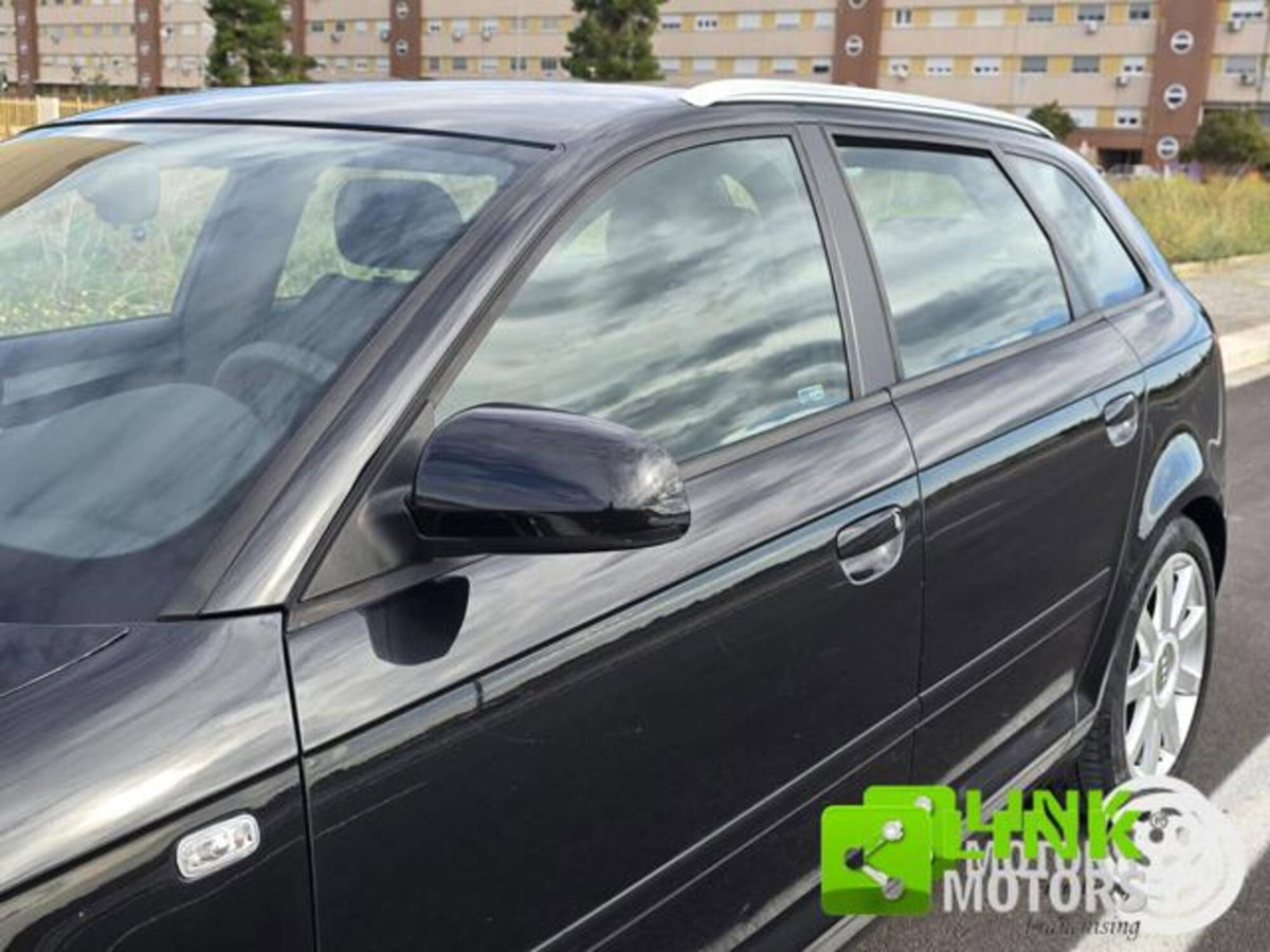 Audi A3 Sportback 2.0 TDI 170 CV F.AP. S tronic Ambiente (19)