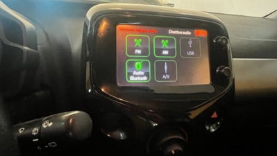Citroen C1 C1 VTi 68 5 porte Shine (11)