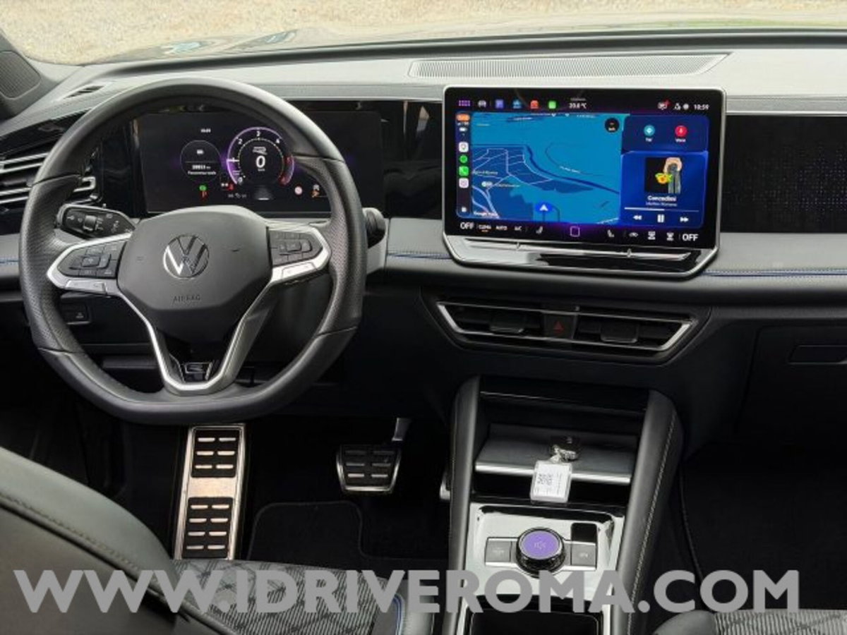 Volkswagen Tiguan Allspace 2.0 tdi R-Line 150cv dsg (12)
