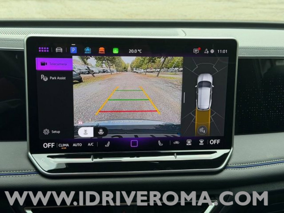 Volkswagen Tiguan Allspace 2.0 tdi R-Line 150cv dsg (15)