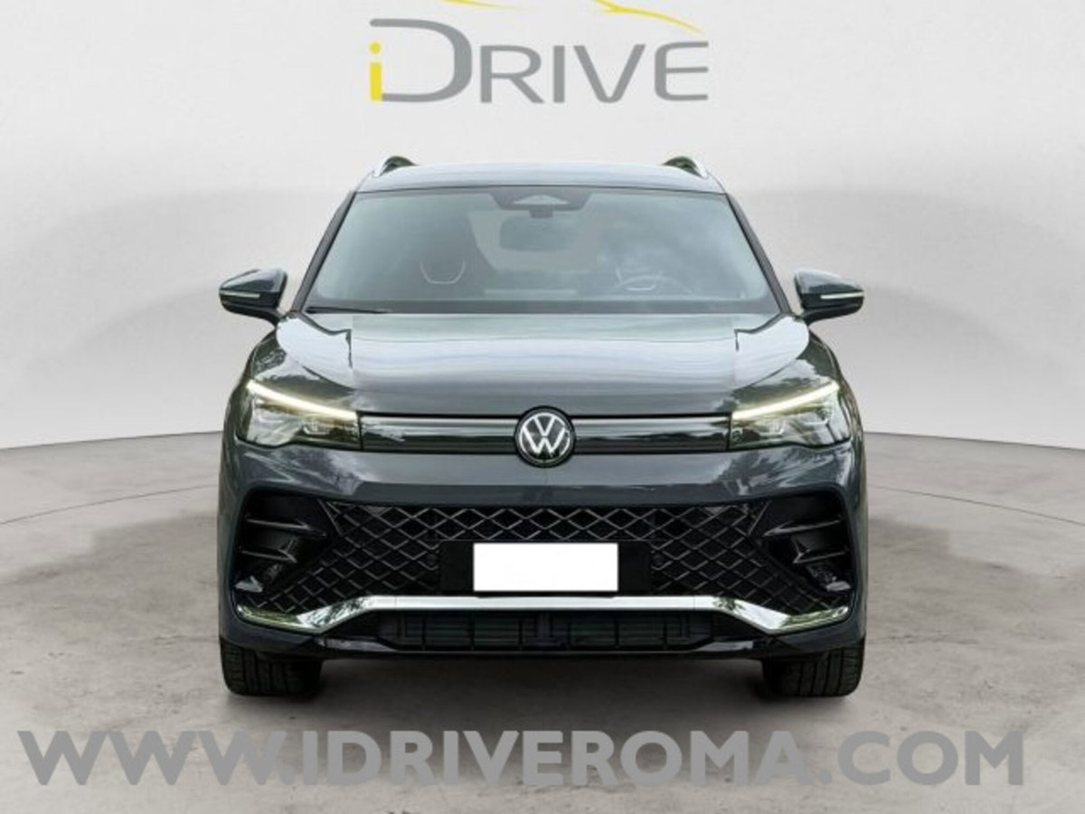Volkswagen Tiguan Allspace 2.0 tdi R-Line 150cv dsg (2)