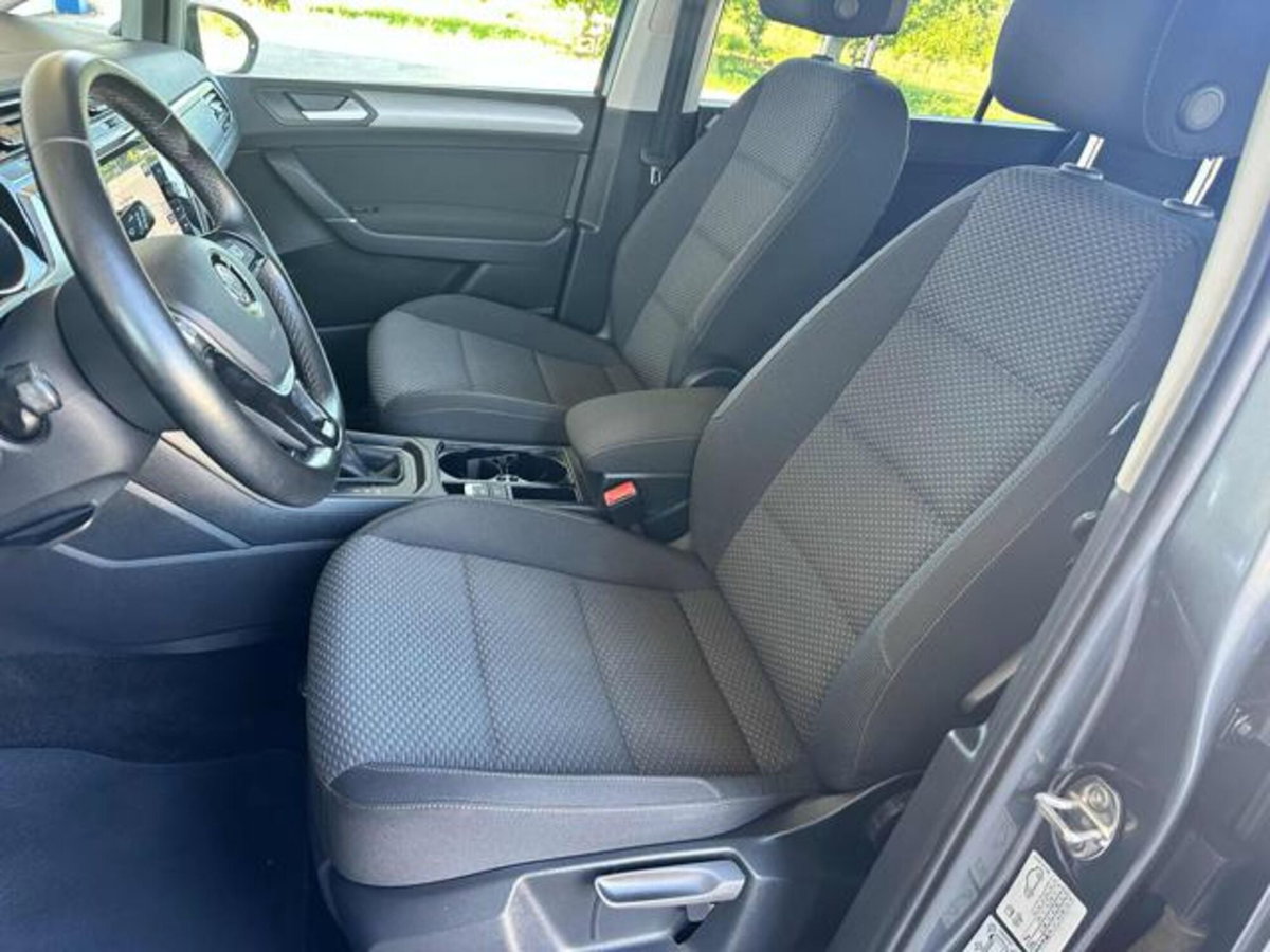 Volkswagen Touran 1.6 TDI 115 CV SCR Comfortline BlueMotion Technology (10)