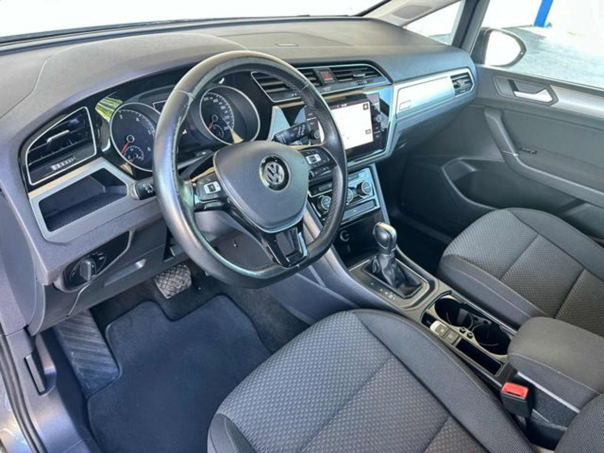 Volkswagen Touran 1.6 TDI 115 CV SCR Comfortline BlueMotion Technology (9)