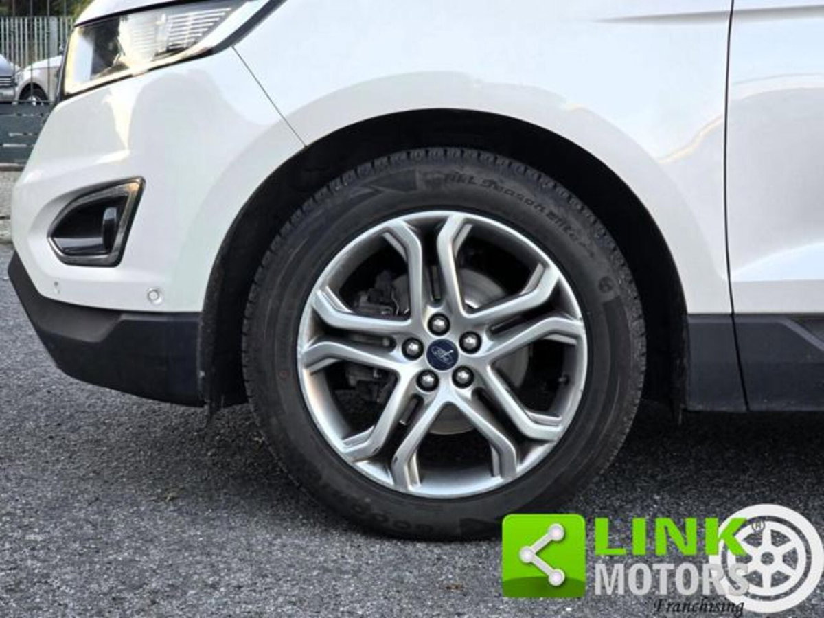 Ford Edge 2.0 TDCI 210 CV AWD Start&Stop Powershift Titanium (13)