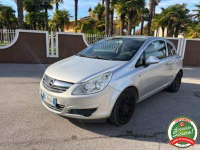 Opel Corsa 1.2 3 porte Club