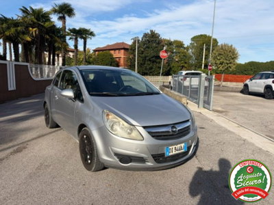 Opel Corsa 1.2 3 porte Club (5)